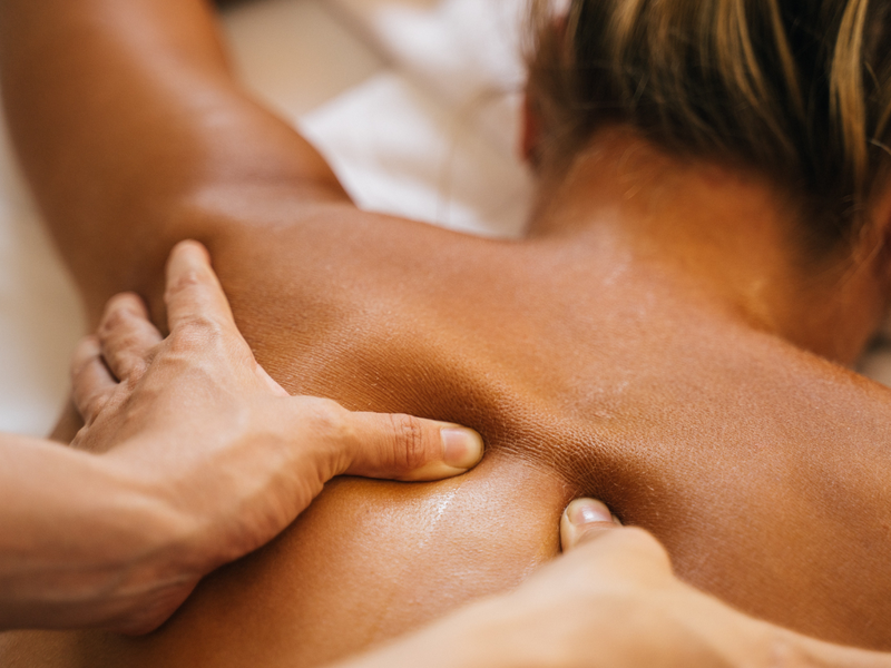 Massage aux pierres chaudes